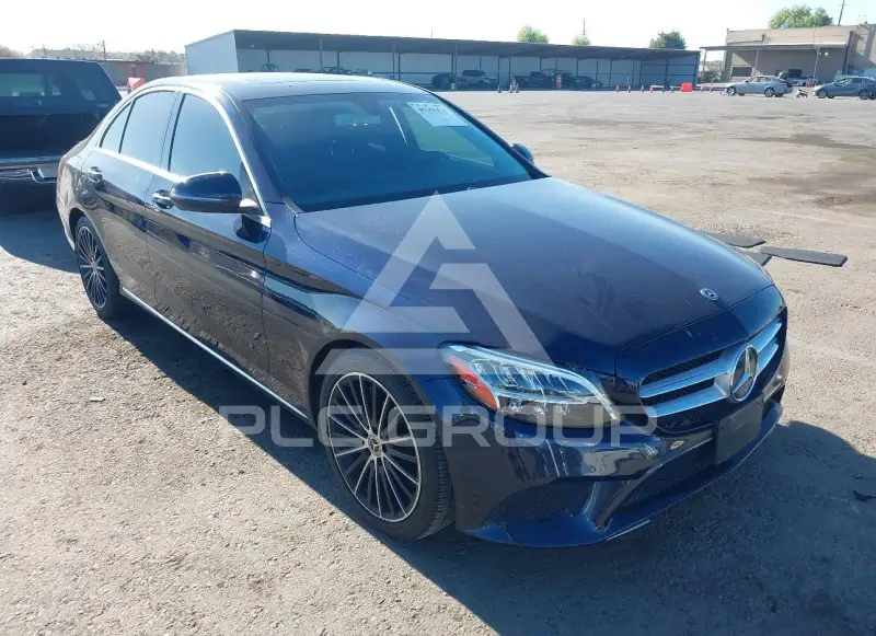 2019 Mercedes Benz C 300 фото