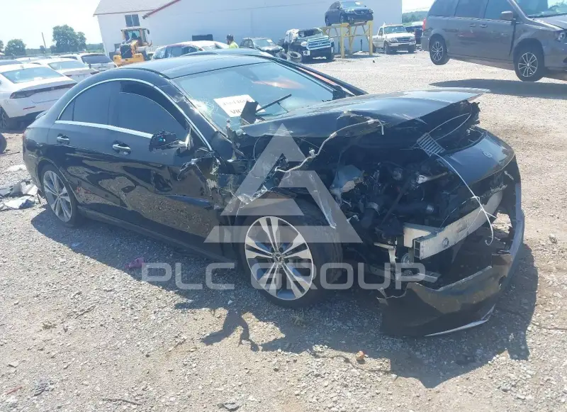 2019 Mercedes Benz CLA 250 фото