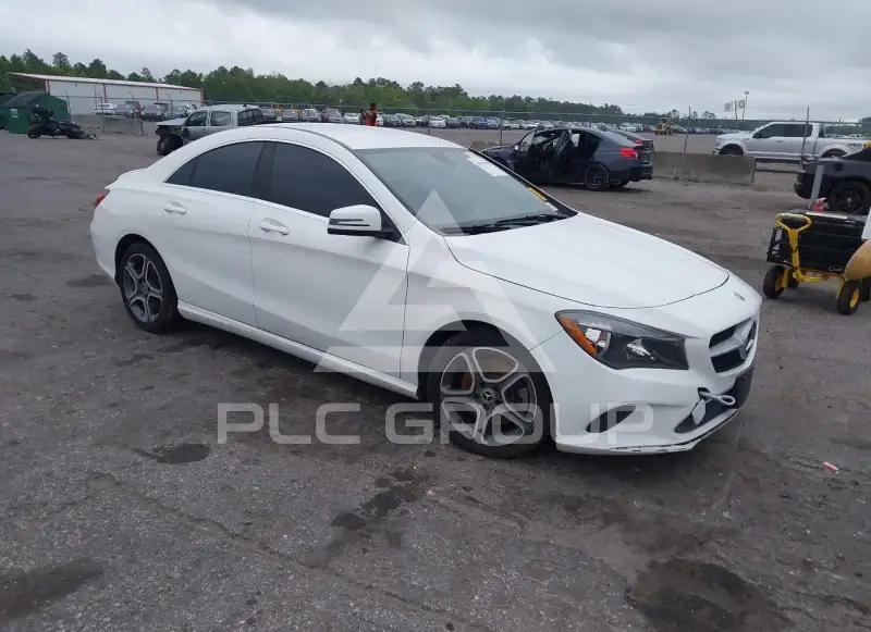 2019 Mercedes Benz CLA 250 фото