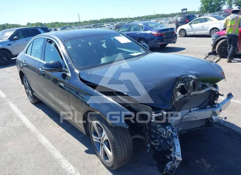 2019 Mercedes Benz E 300 photo