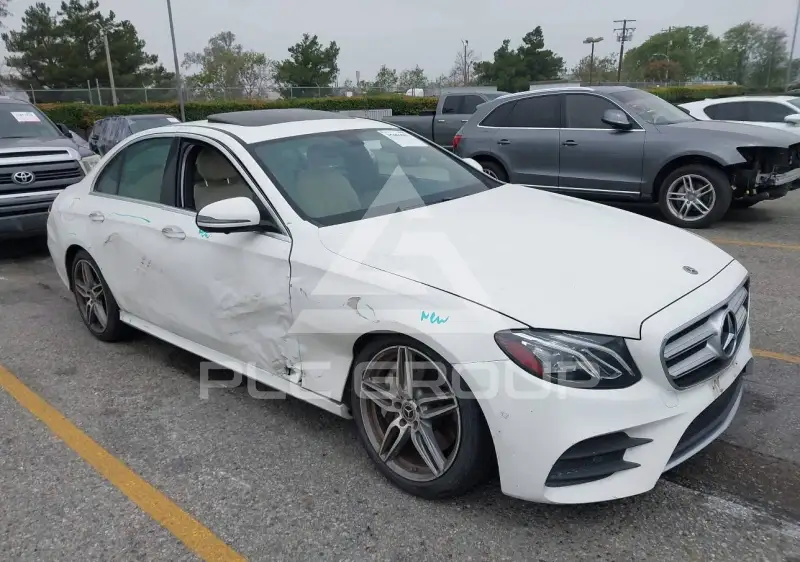 2019 Mercedes Benz E 300 фото