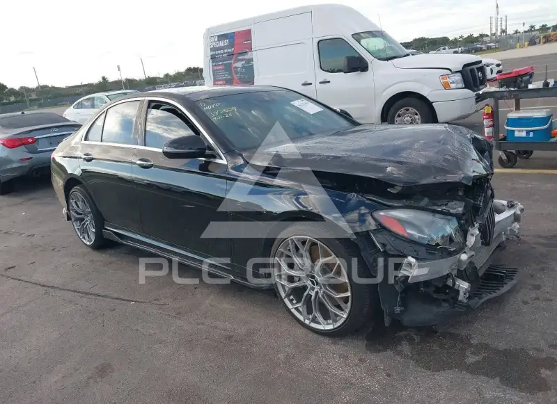 2019 Mercedes Benz E 300 фото