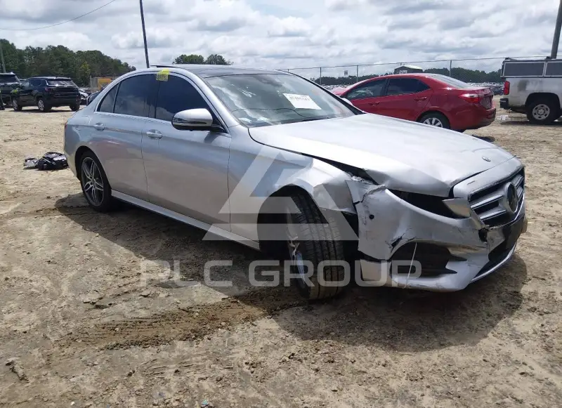 2019 Mercedes Benz E 300 фото