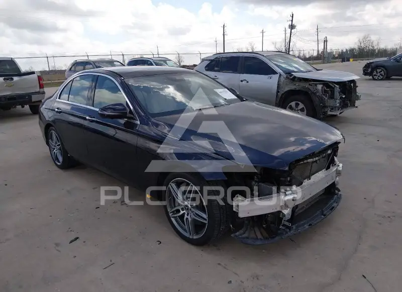 2019 Mercedes Benz E 300 фото