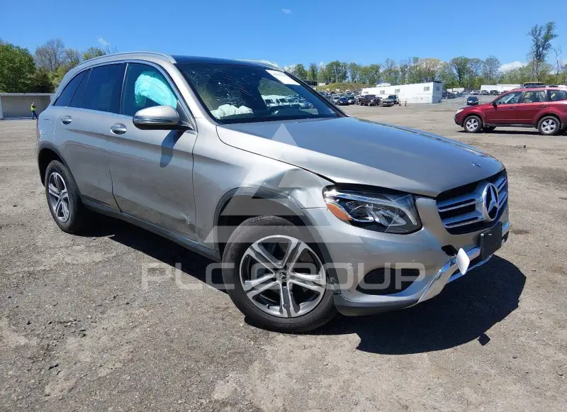 2019 Mercedes Benz GLC 300 фото