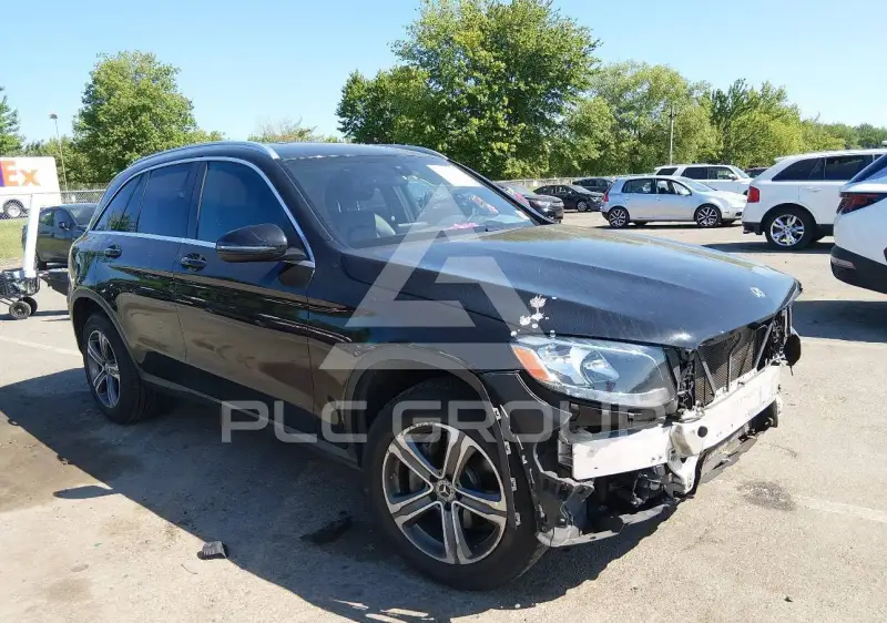2019 Mercedes Benz GLC 300 фото
