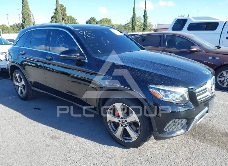 2019 Mercedes Benz GLC 300 фото