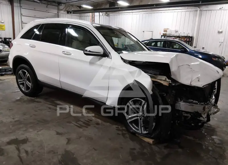 2019 Mercedes Benz GLC 300 фото