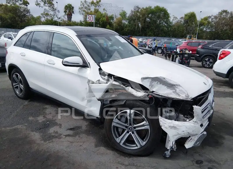 2019 Mercedes Benz GLC 300 фото