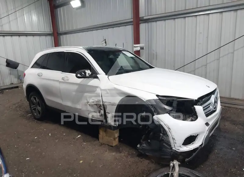 2019 Mercedes Benz GLC 300 фото