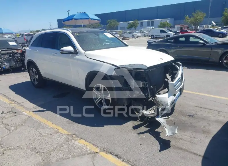 2019 Mercedes Benz GLC 300 photo