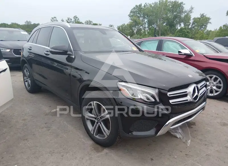 2019 Mercedes Benz GLC 300 фото