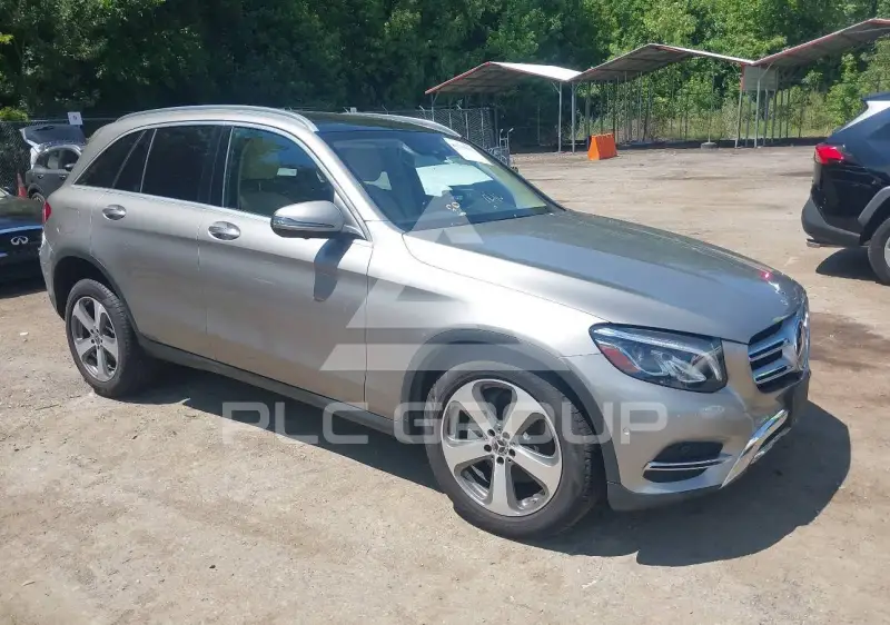 2019 Mercedes Benz GLC 300 photo
