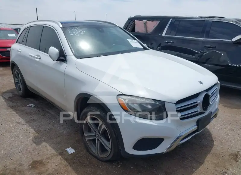 2019 Mercedes Benz GLC 300 фото