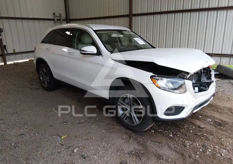 2019 Mercedes Benz GLC 300 фото