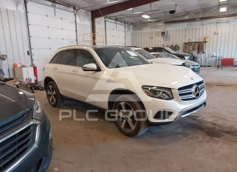 2019 Mercedes Benz GLC 300 photo