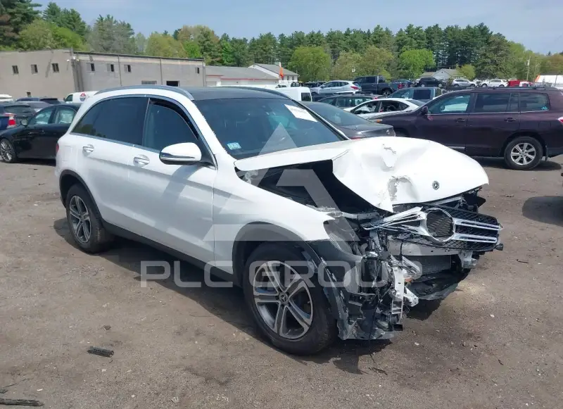 2019 Mercedes Benz GLC 300 фото