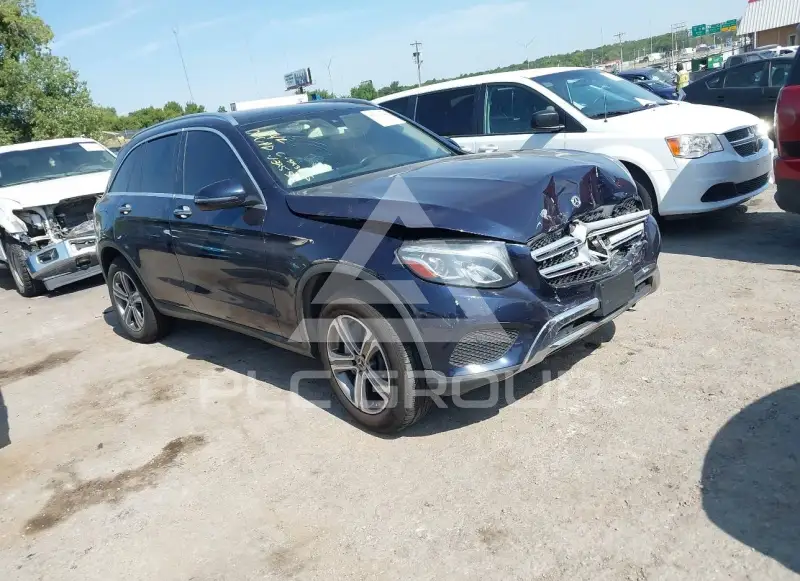 2019 Mercedes Benz GLC 300 фото