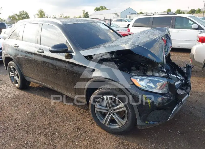 2019 Mercedes Benz GLC 300 фото