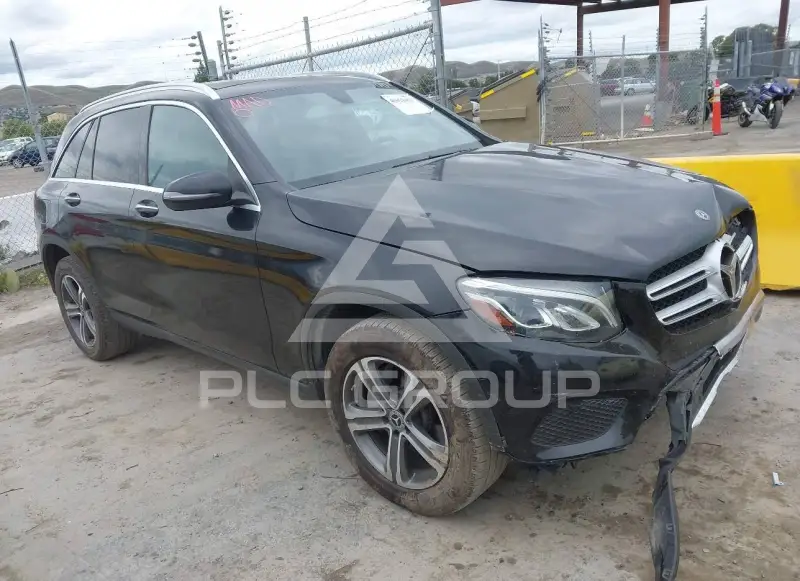 2019 Mercedes Benz GLC 300 фото