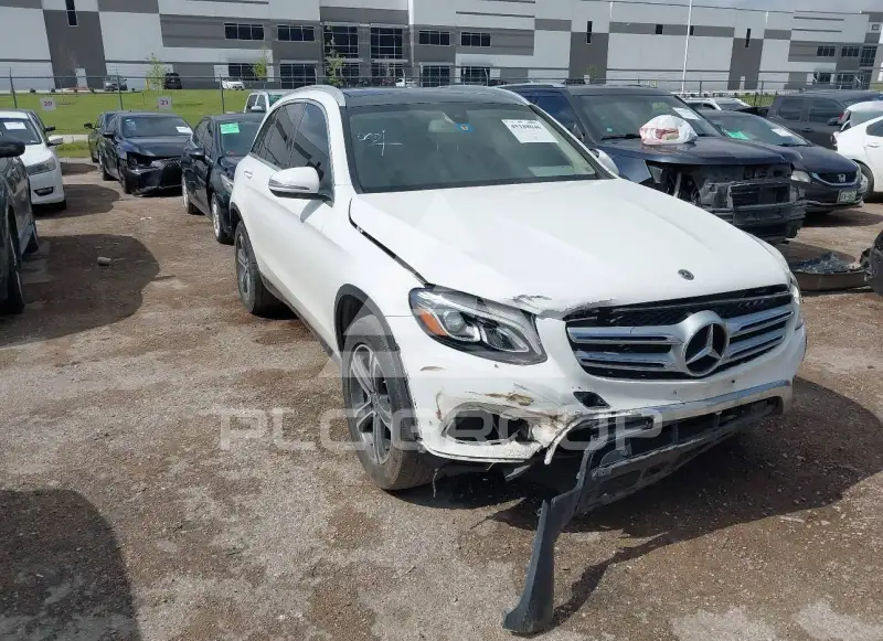 2019 Mercedes Benz GLC 300 фото