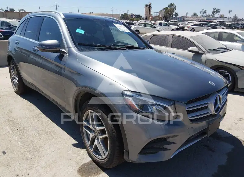 2019 Mercedes Benz GLC 300 фото