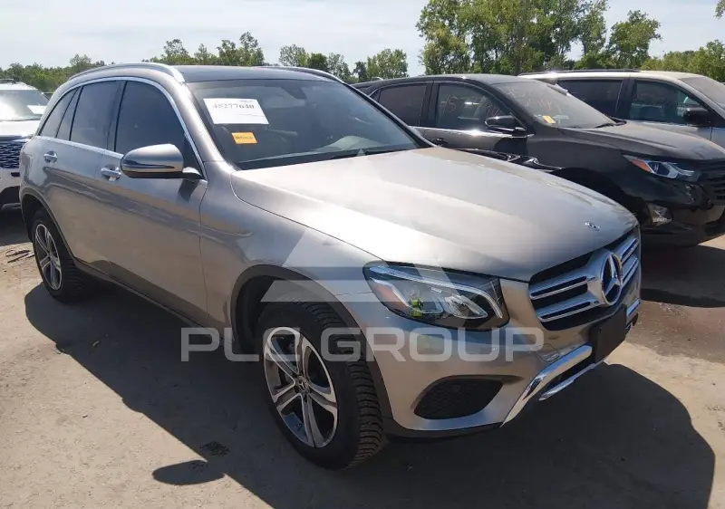 2019 Mercedes Benz GLC 300 фото