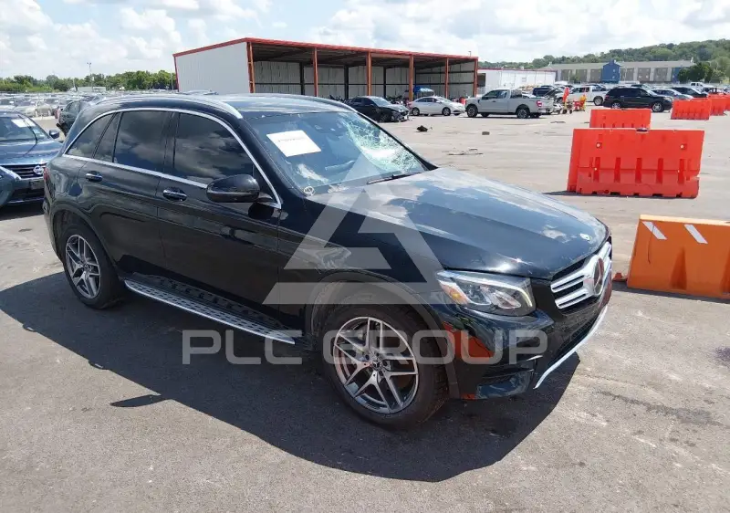 2019 Mercedes Benz GLC 300 фото