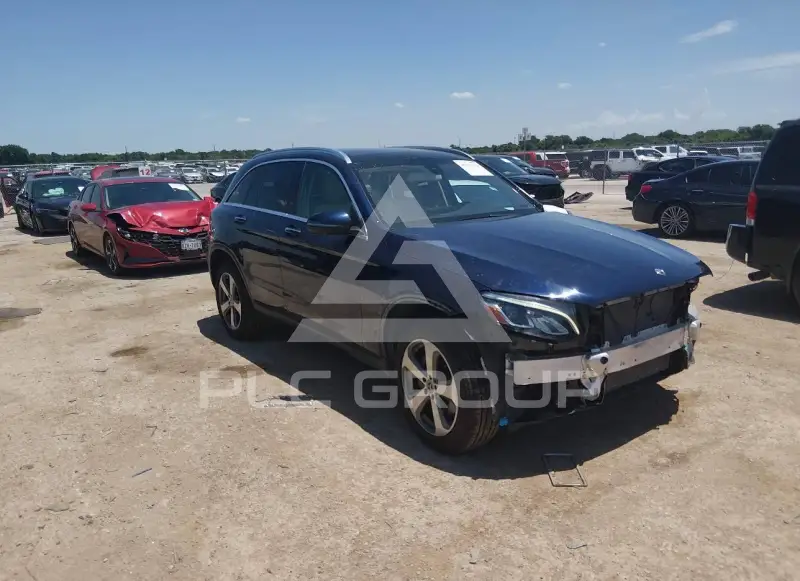2019 Mercedes Benz GLC 300 photo