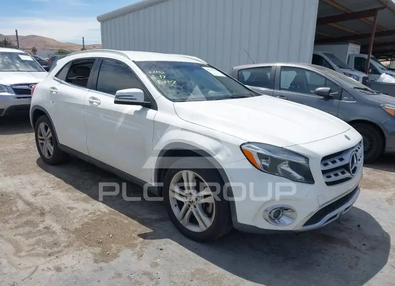 2019 Mercedes Benz GLA 250 фото