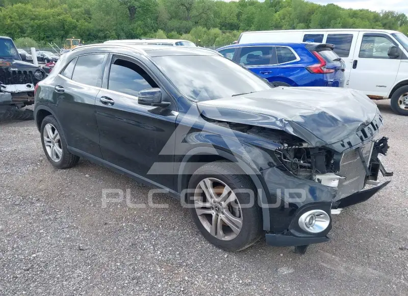 2019 Mercedes Benz GLA 250 фото