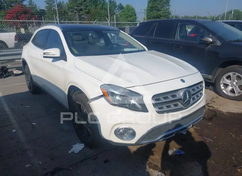 2019 Mercedes Benz GLA 250 photo