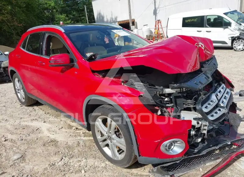2019 Mercedes Benz GLA 250 photo