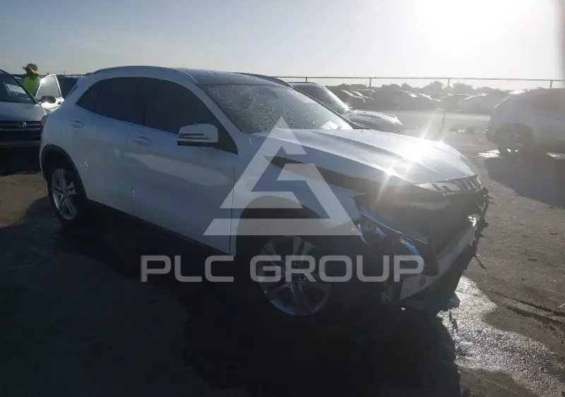2019 Mercedes Benz GLA 250 фото