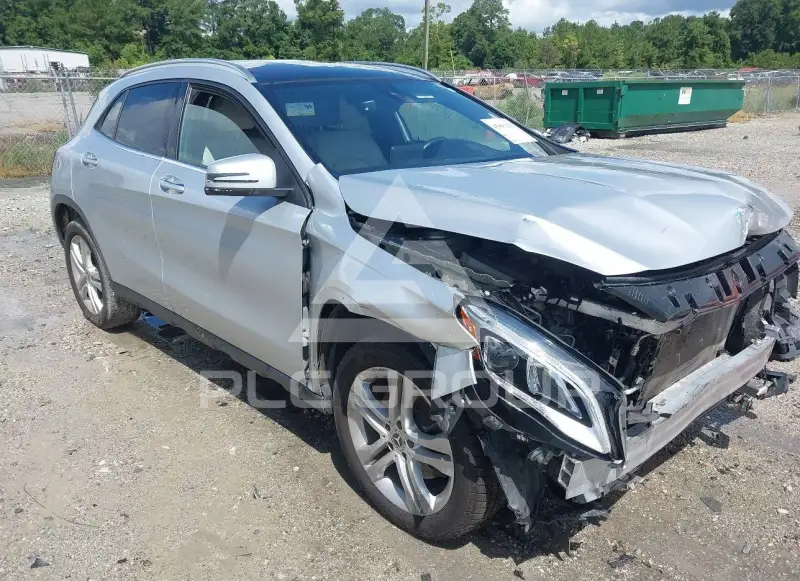 2019 Mercedes Benz GLA 250 photo