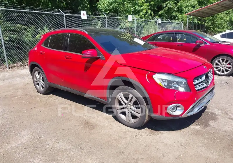 2019 Mercedes Benz GLA 250 photo