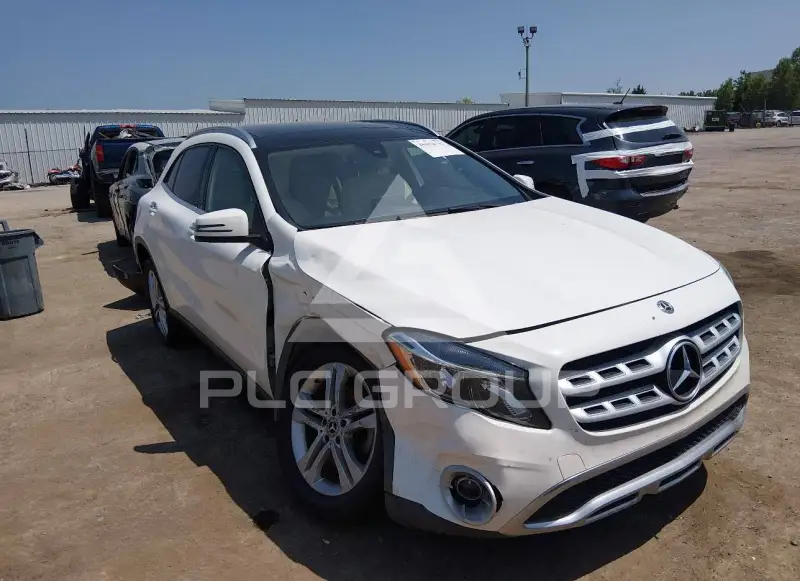 2019 Mercedes Benz GLA 250 фото