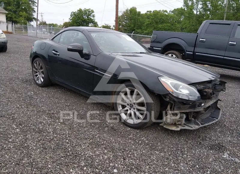 2019 Mercedes Benz SLC 300 фото