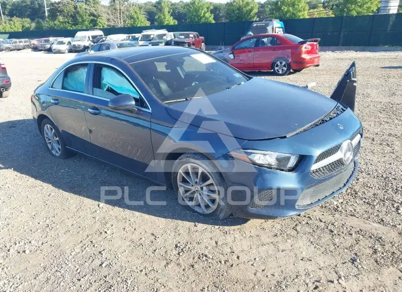 2019 Mercedes Benz A 220 фото