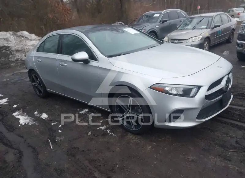 2019 Mercedes Benz A 220 фото