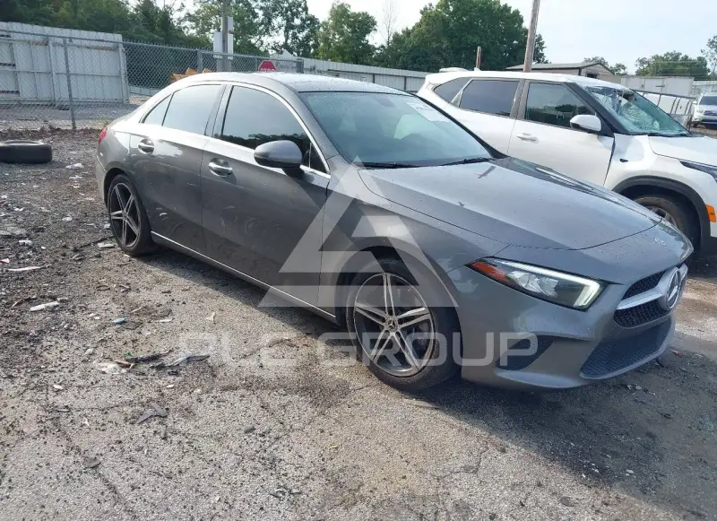 2019 Mercedes Benz A 220 фото