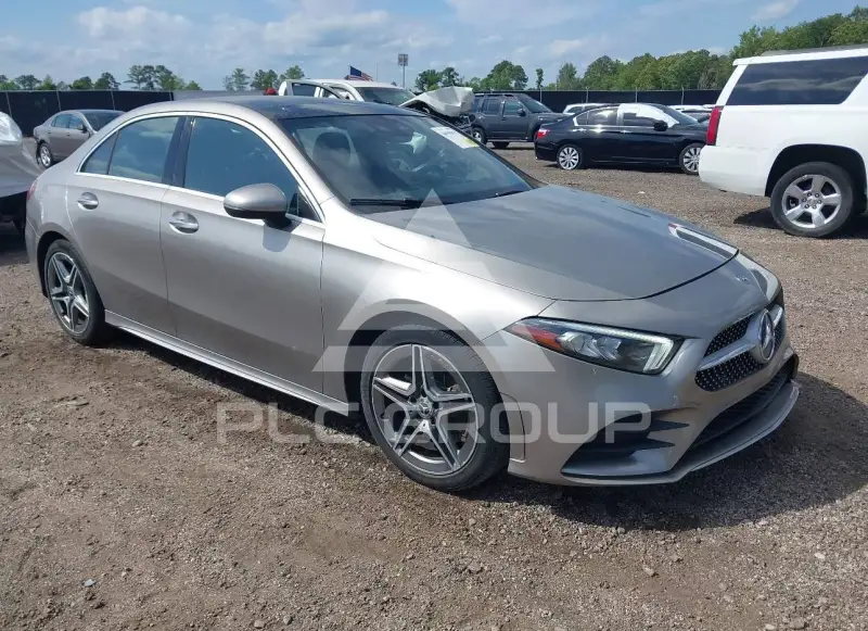 2019 Mercedes Benz A 220 photo