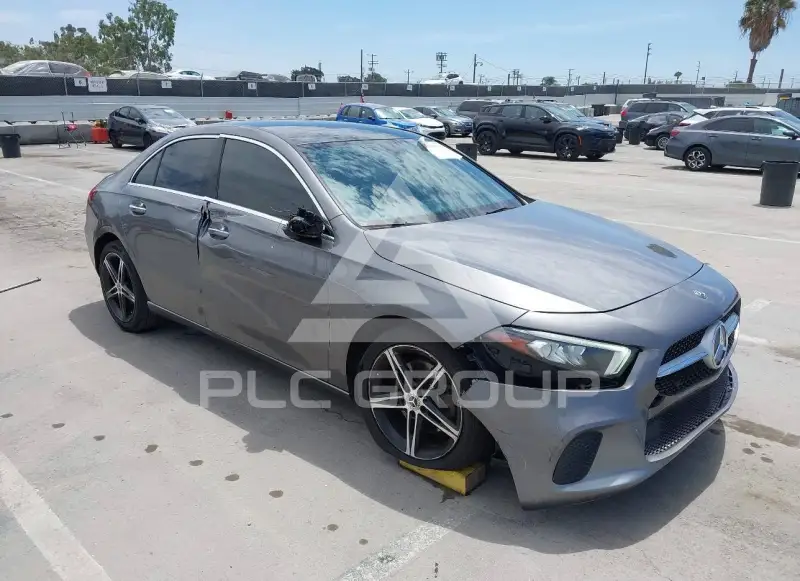 2019 Mercedes Benz A 220 photo