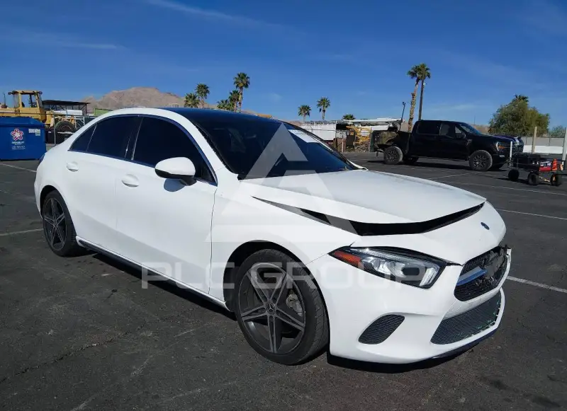 2019 Mercedes Benz A 220 фото