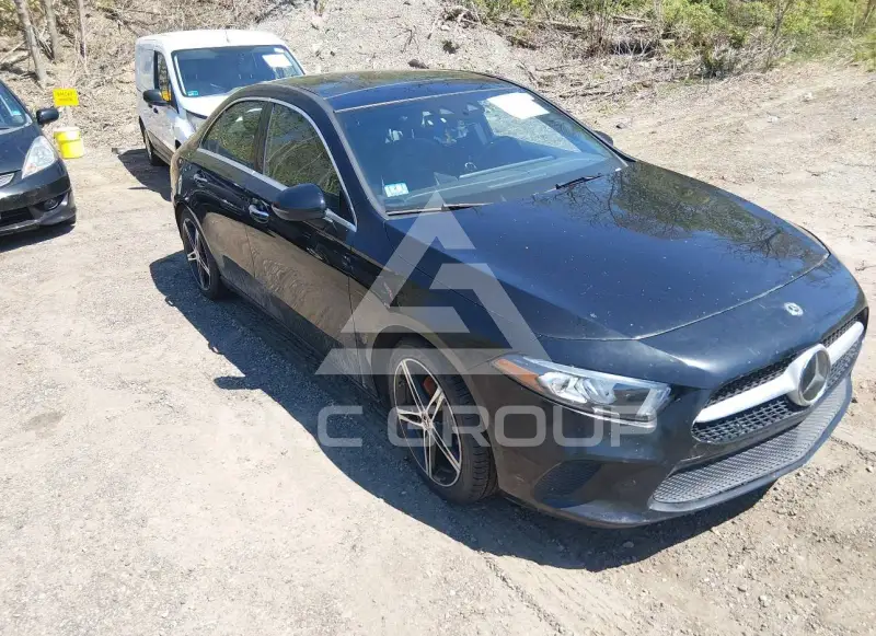 2019 Mercedes Benz A 220 фото