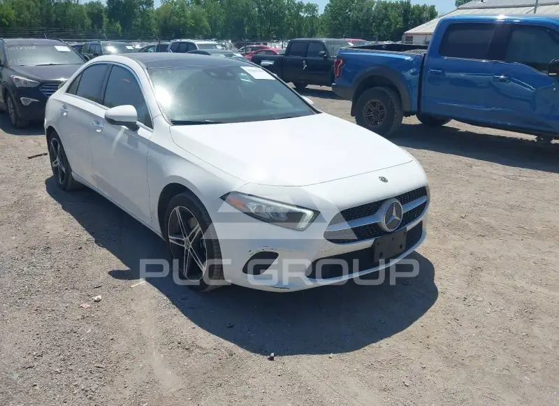 2019 Mercedes Benz A 220 фото