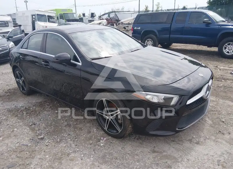 2019 Mercedes Benz A 220 photo