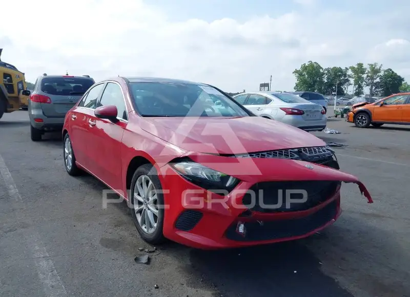 2019 Mercedes Benz A 220 photo