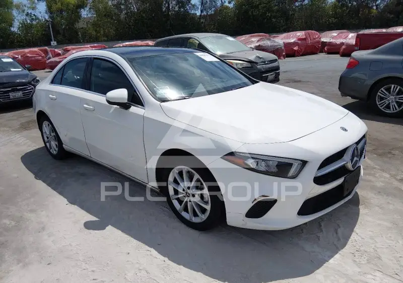 2019 Mercedes Benz A 220 photo