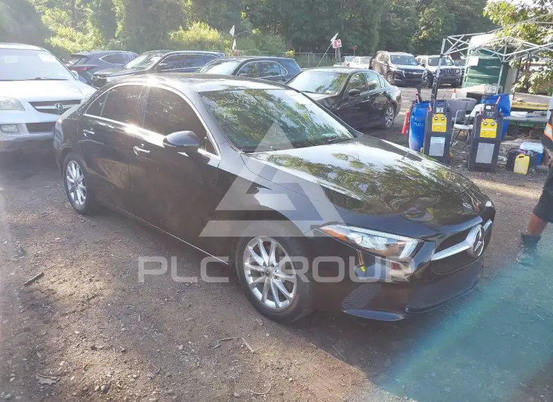 2019 Mercedes Benz A 220 photo